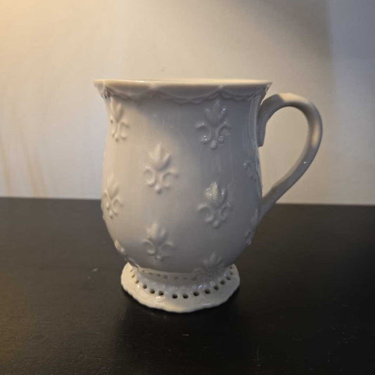 CREAM LACE SKYE MCGHIE MUG