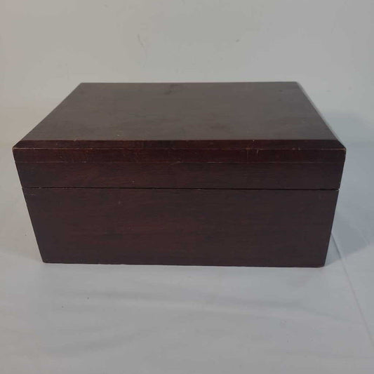VTG WOOD LIDDED BOX