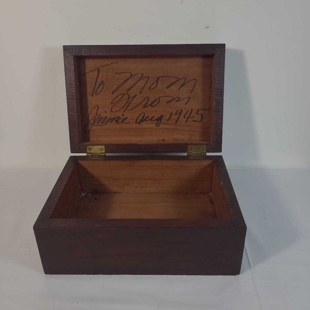VTG WOOD LIDDED BOX