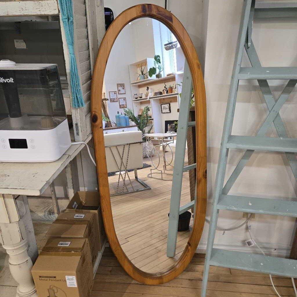 OVAL PINE FULL LENGTH MIRROR