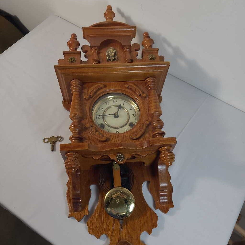 VTG GINGERBREAD OAK WALL CLOCK