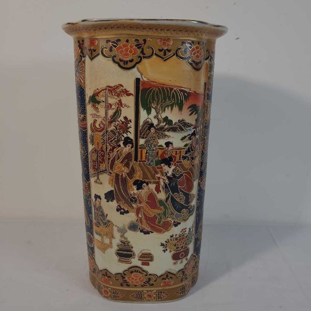 VTG JAPANESE SATSUMA HAND PAINTED CERAMIC VASE