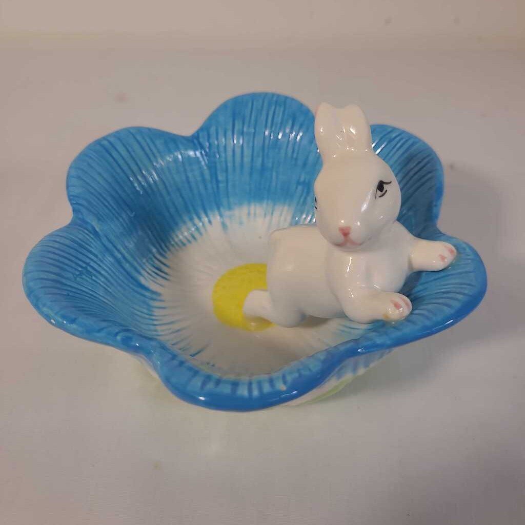 CERAMIC RABBIT IN BLUE FLOWER