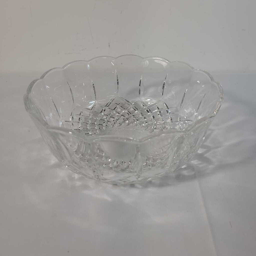 SCALLOPED CRYSTAL BOWL