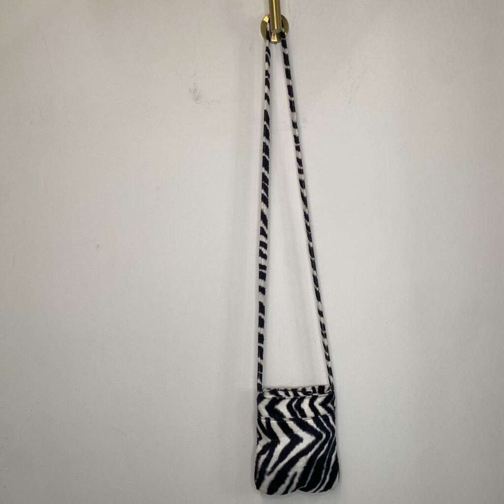 B/W ZEBRA PRINT CROSSBODY PURSE