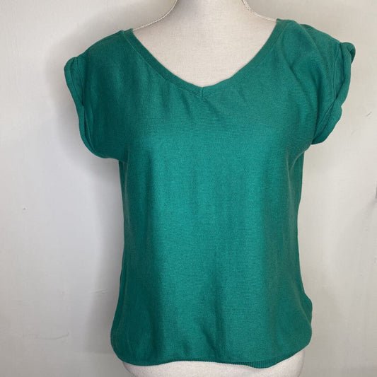 WILFRED - GREEN SILK&CASHMERE BLEND S/S V-NECK TOP
