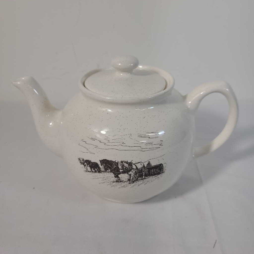 VTG TEAPOT W/ HORSES