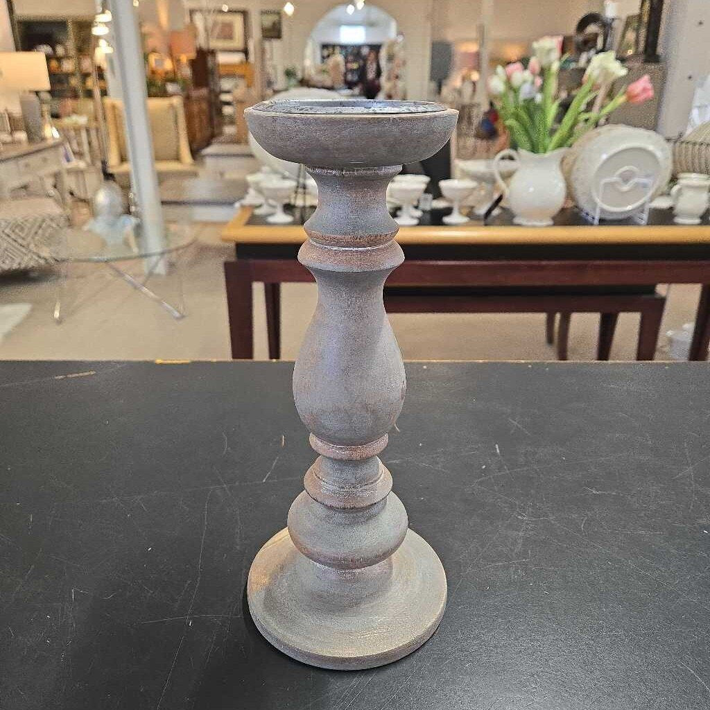 GREY WASH PILLAR CANDLE HOLDER