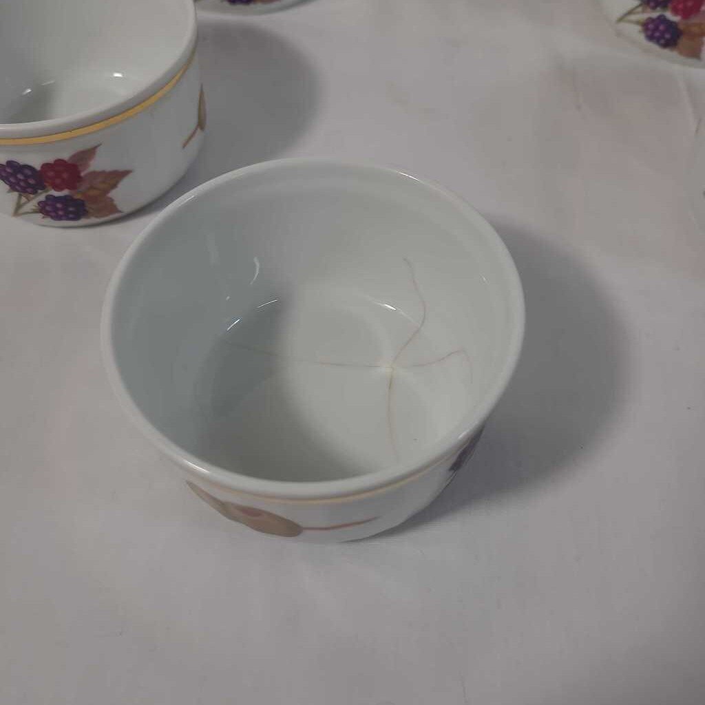 S/6 WORCESTER EVESHAM PORCELAIN DISHES