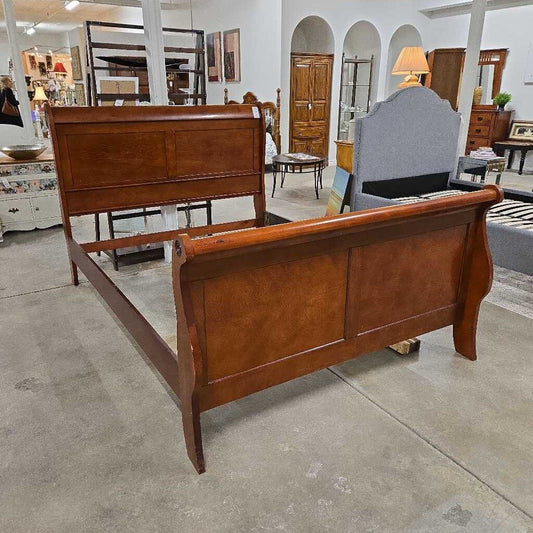 QUEEN SLEIGH BED