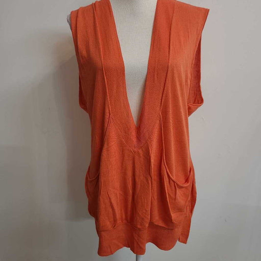 LONG ORANGE VEST