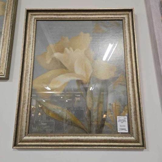 MUTED BLUE & CREAM FLORAL ART A