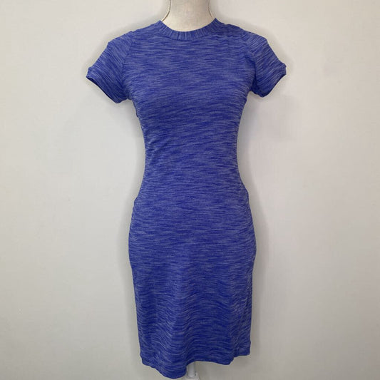 LULULEMON - BLUE T-SHIRT DRESS