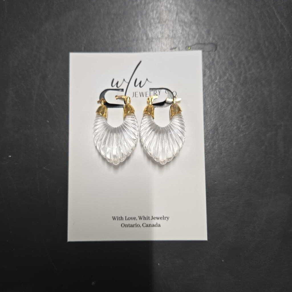 ACRYLIC BUBBLE EARRING - CLEAR