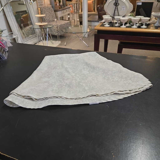 ROUND FLORAL TABLECLOTH