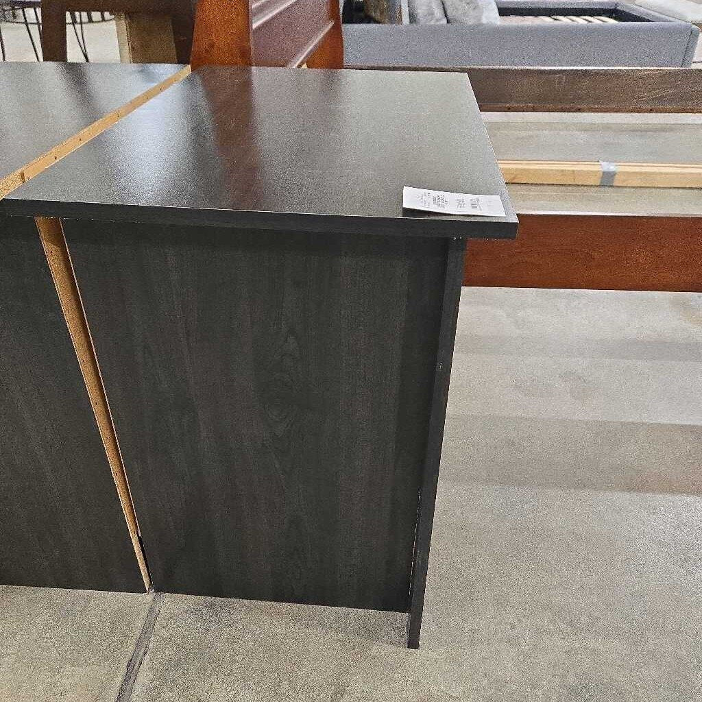 3 DRAWER NIGHTSTAND