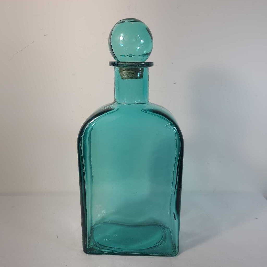 LG GREEN GLASS DECANTER