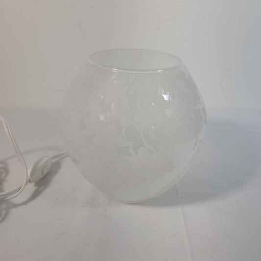 WHITE GLASS LAMP