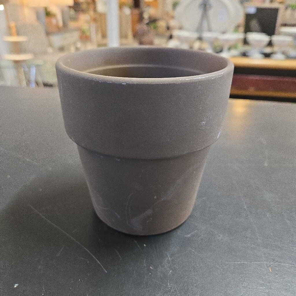 BROWN POT