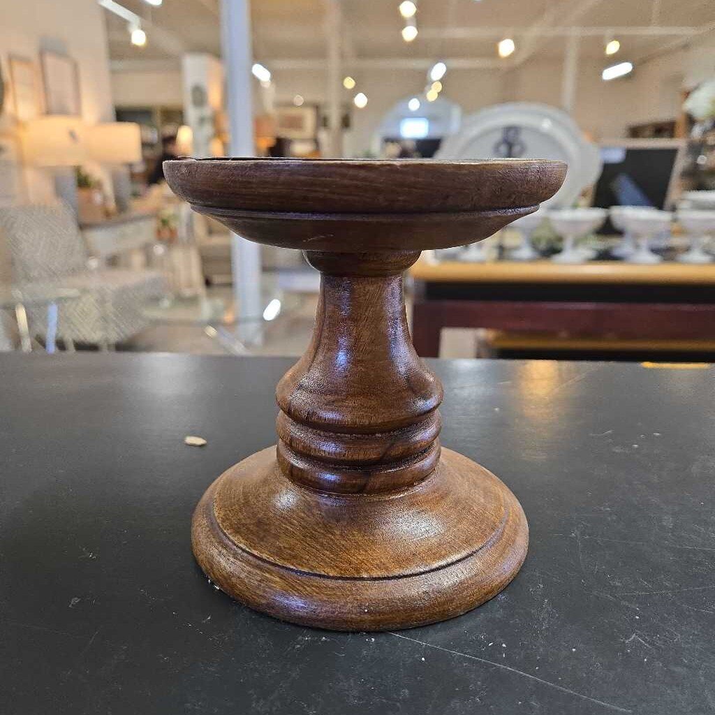 WOODEN CANDLE HOLDER
