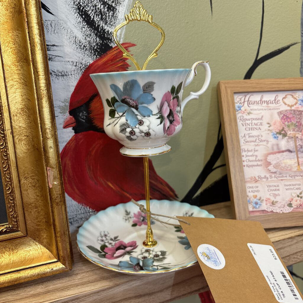 TEA CUP STAND