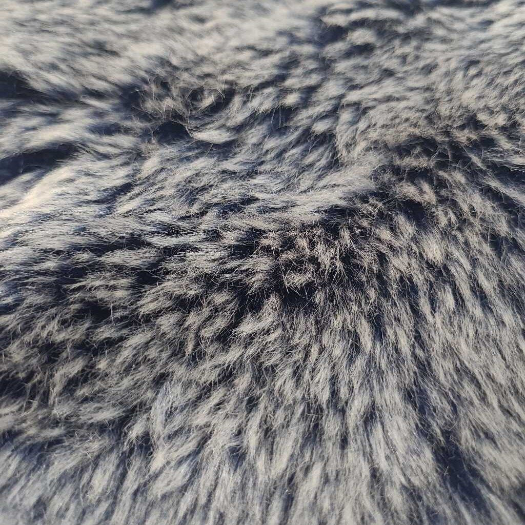 FAUX FUR PILLOW COVER
