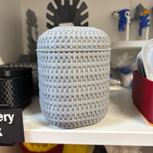 Small storige box ( basket weave pattern