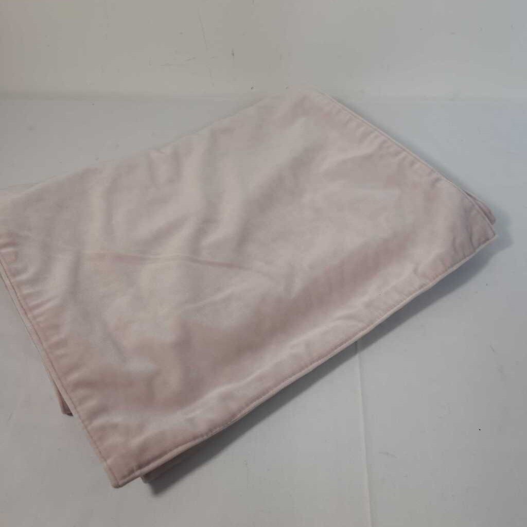PINK VELVET RUNNER