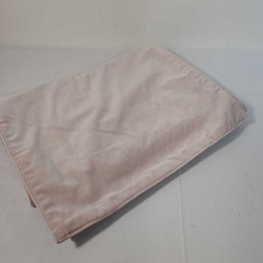 PINK VELVET RUNNER