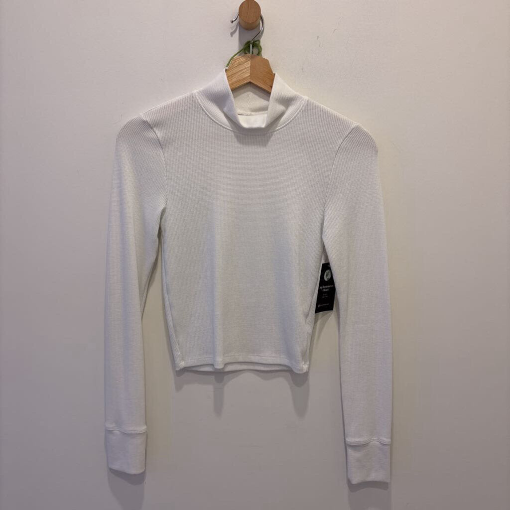 AMERCIAN EAGLE WHITE MOCK NECK