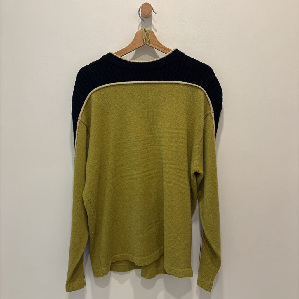VINTAGE GREEN SWEATER
