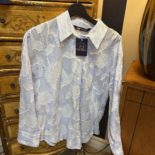 ZARA BLUE STRIPED BLOUSE WITH FLORAL APPLIQUE