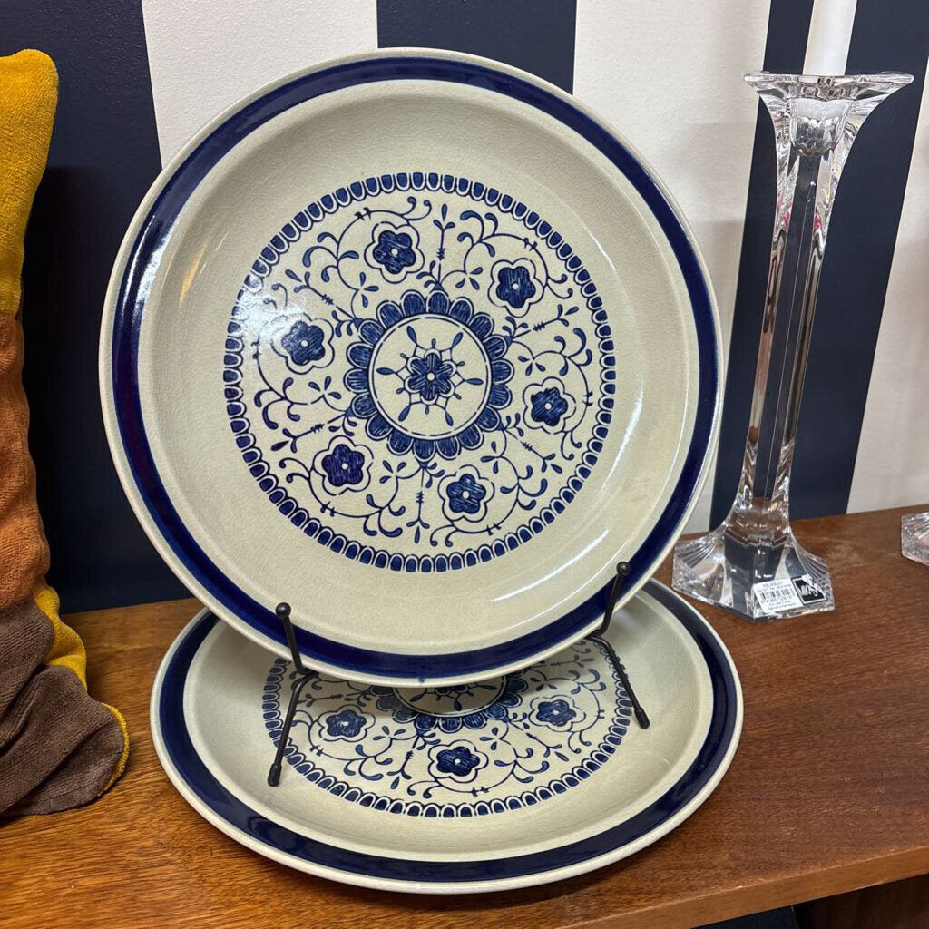 QUASAR INDIGO (JAPAN) BLUE AND CREAM STONEWARE PLATES - SOLD AS A PAIR