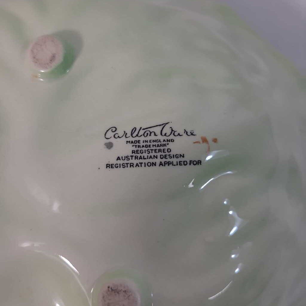 VTG CARLTON WARE LETTUCE LEAF BOWL W/ EMBOSSED TOMATOES & SPOONS