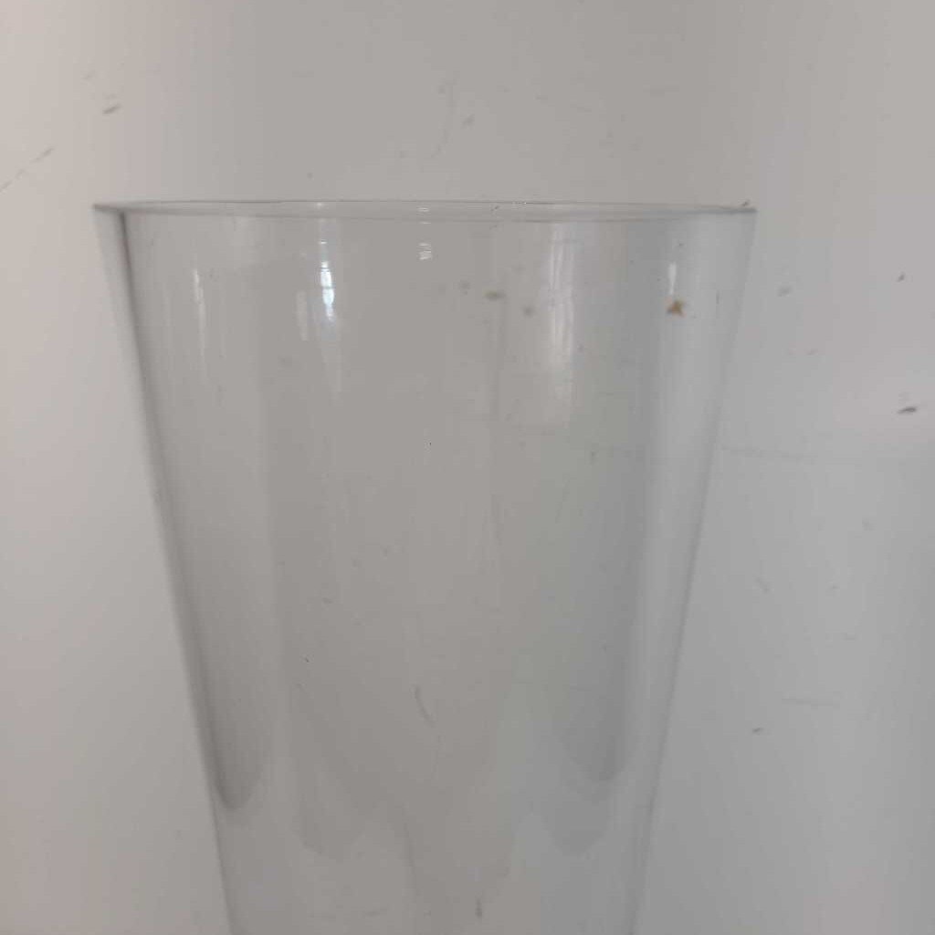 GLASS VASE (crack noted)