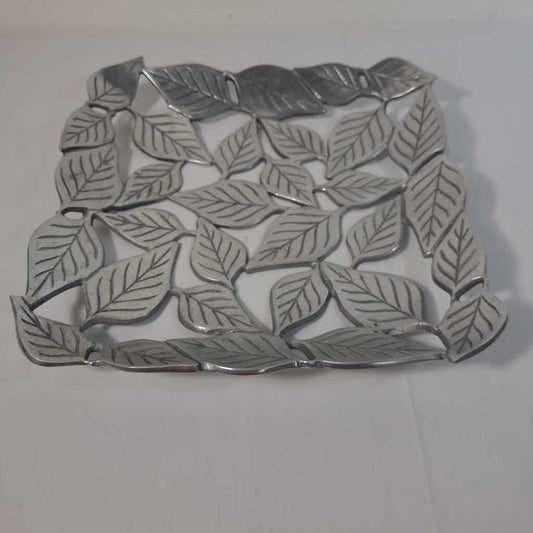 DECORATIVE SILVER LEAF PLATE
