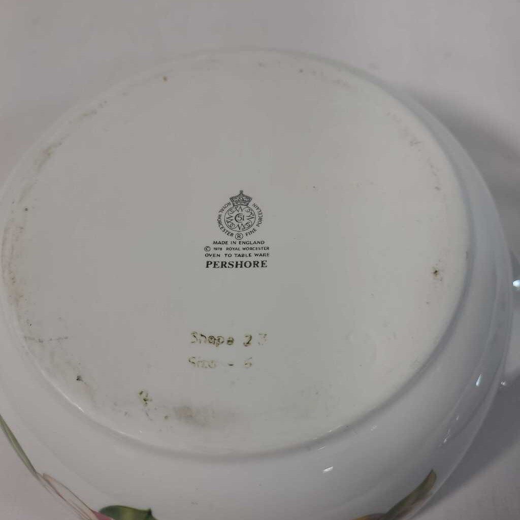 ROYAL WORCESTER COVERED CASSEROLE - PERSHORE