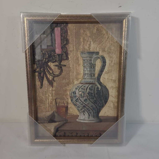 DECORATIVE VASE