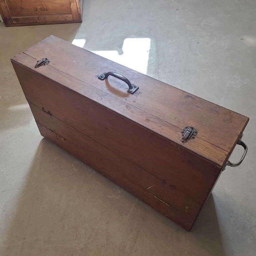 VTG WOODEN FOLDING CARPENTERS TOOL BOX
