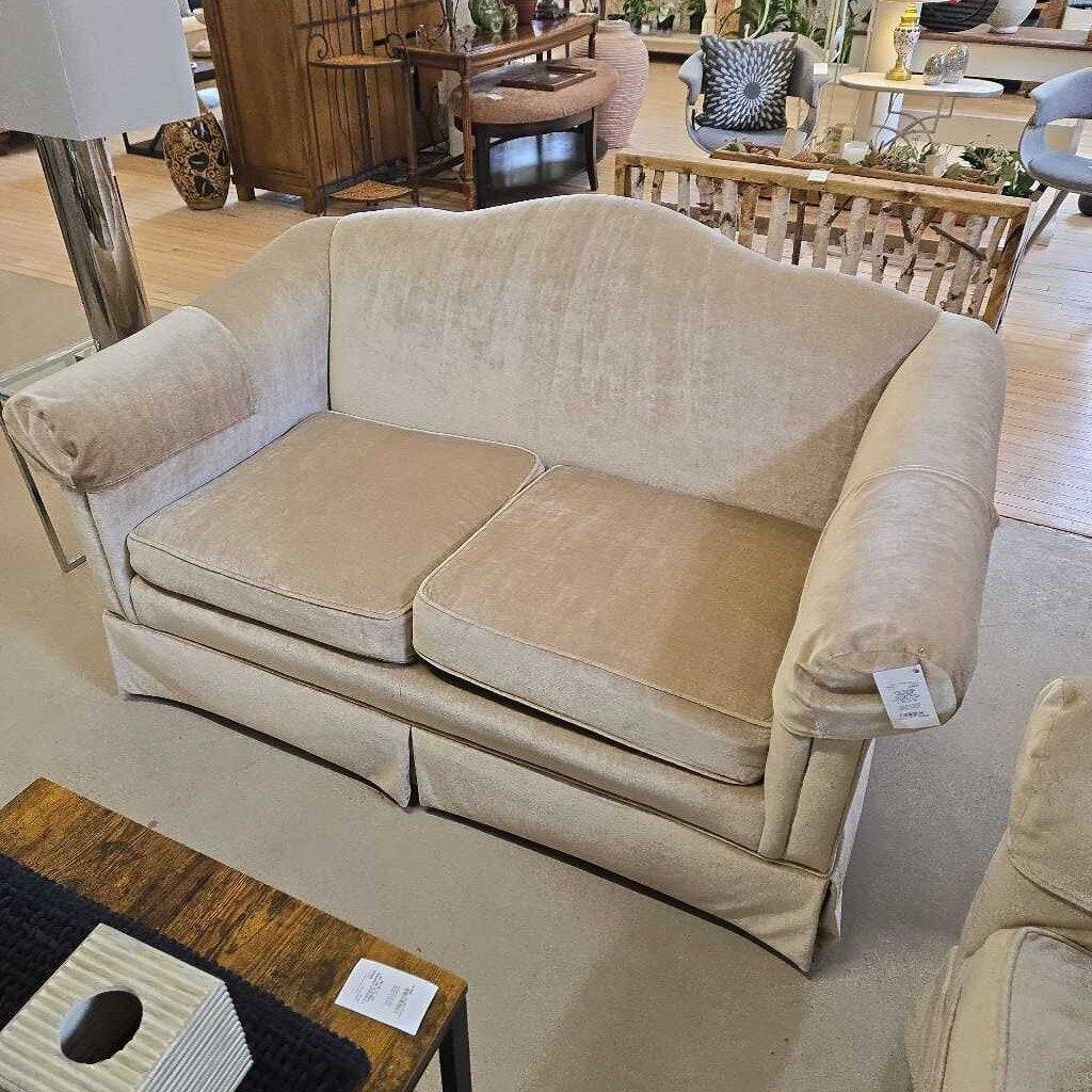 VTG DREXEL HERITAGE COLLECTION LOVESEAT