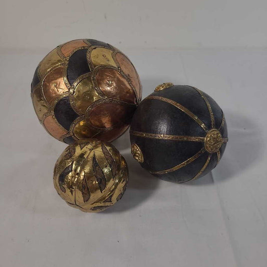 S/3 BRASS, COPPER WOOD BALLS