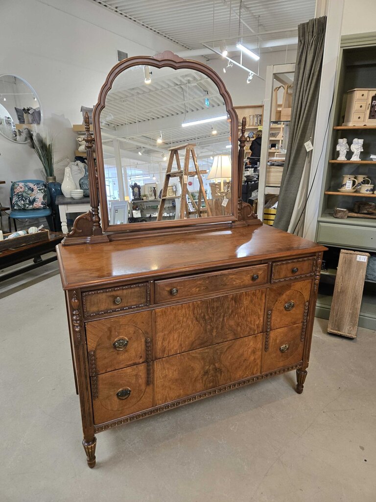 MALCOLM DRESSER W/MIRROR