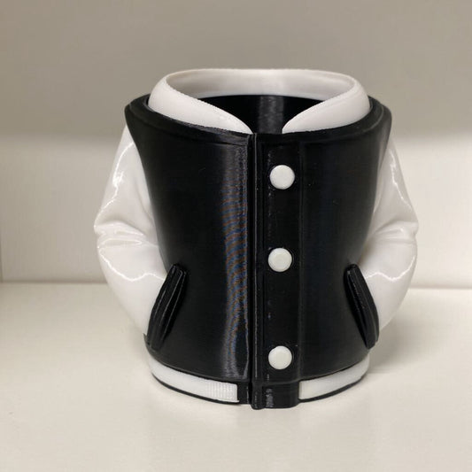 Hespeler Pop Can Cosy ( black white jacket)