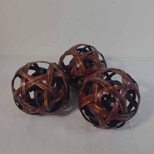 S/3 RATTAN BALLS