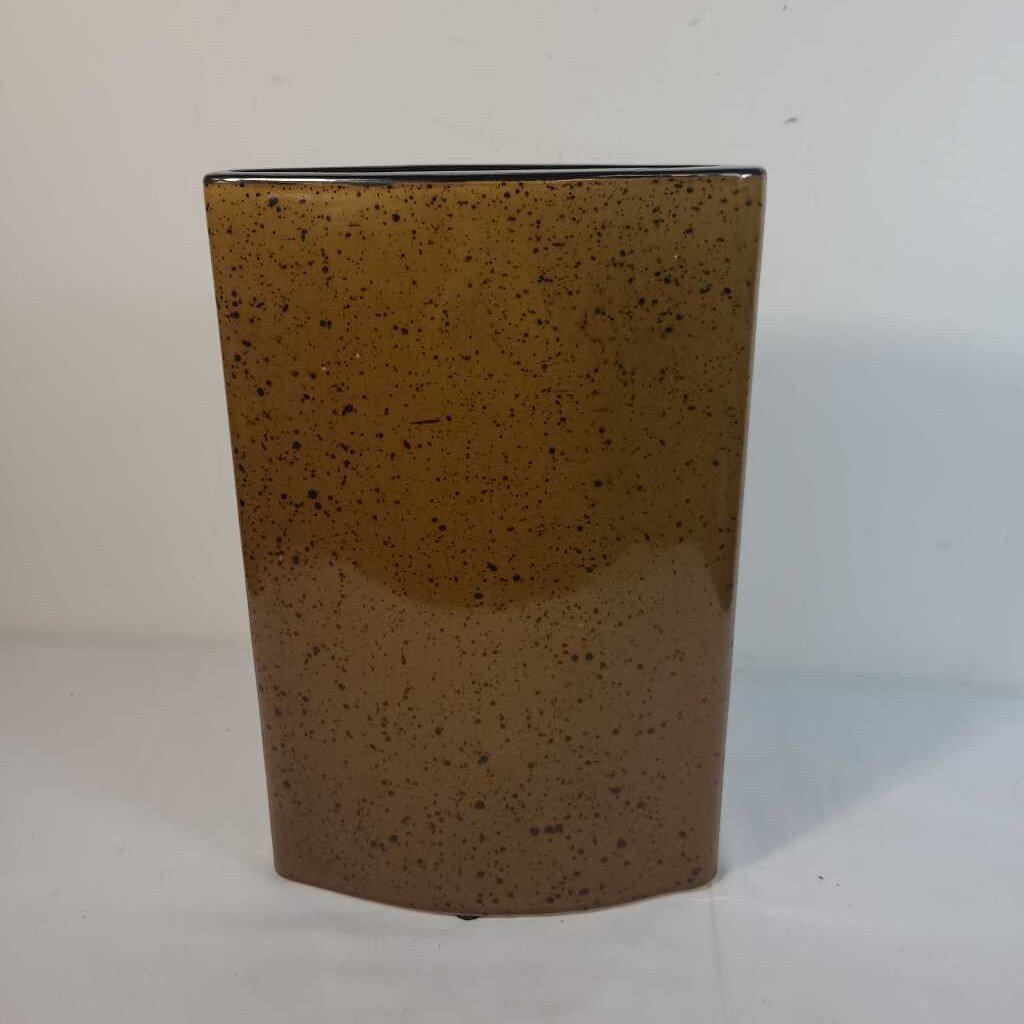 OVAL CARAMEL VASE W/ BROWN SPOTS