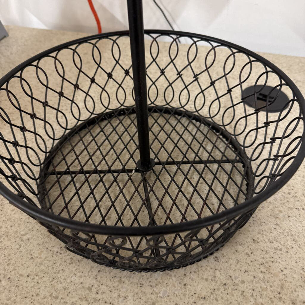 TWO-TIER METAL BASKET