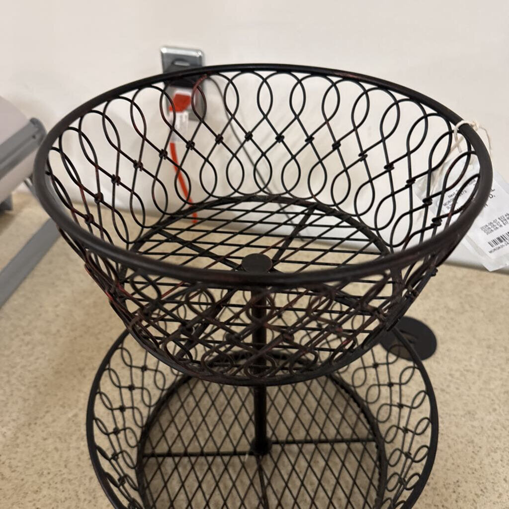 TWO-TIER METAL BASKET