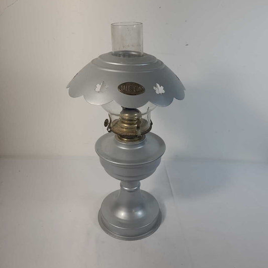 VTG DIETZ CANADIAN MAPLE LEAF OIL LAMP