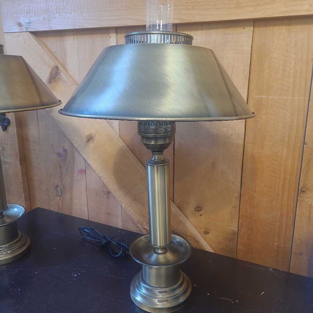 VTG BRUSHED BRASS TABLE LAMP