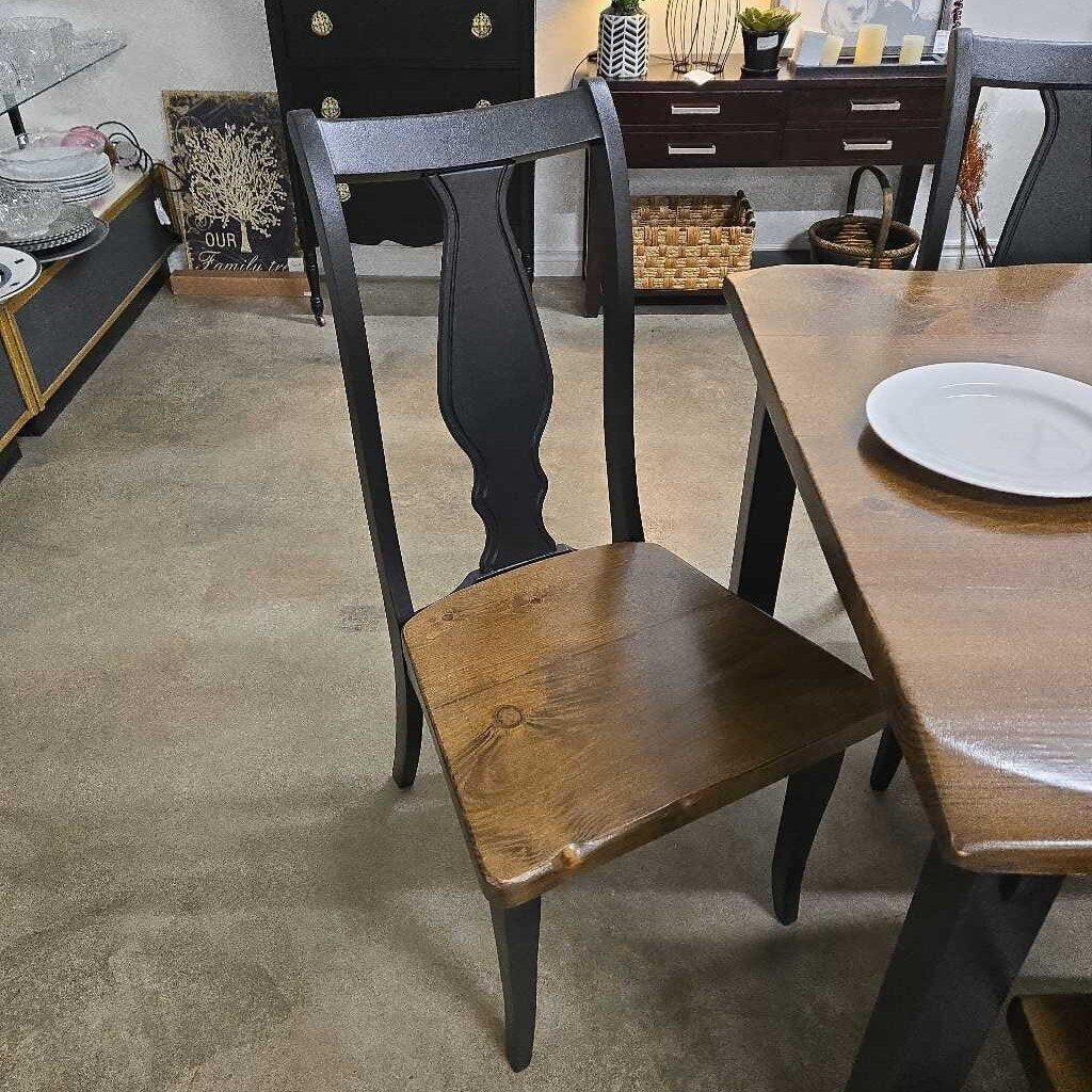 NEWLY MADE DINING TABLE, 4 CHAIRS & BENCH